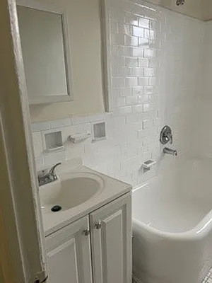 Rented by John Tsavalos LREB | media 3