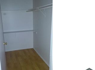 18526 Calvert St #2, Reseda, CA 91335