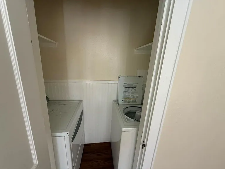 1625 Fourcade St — Photo 3