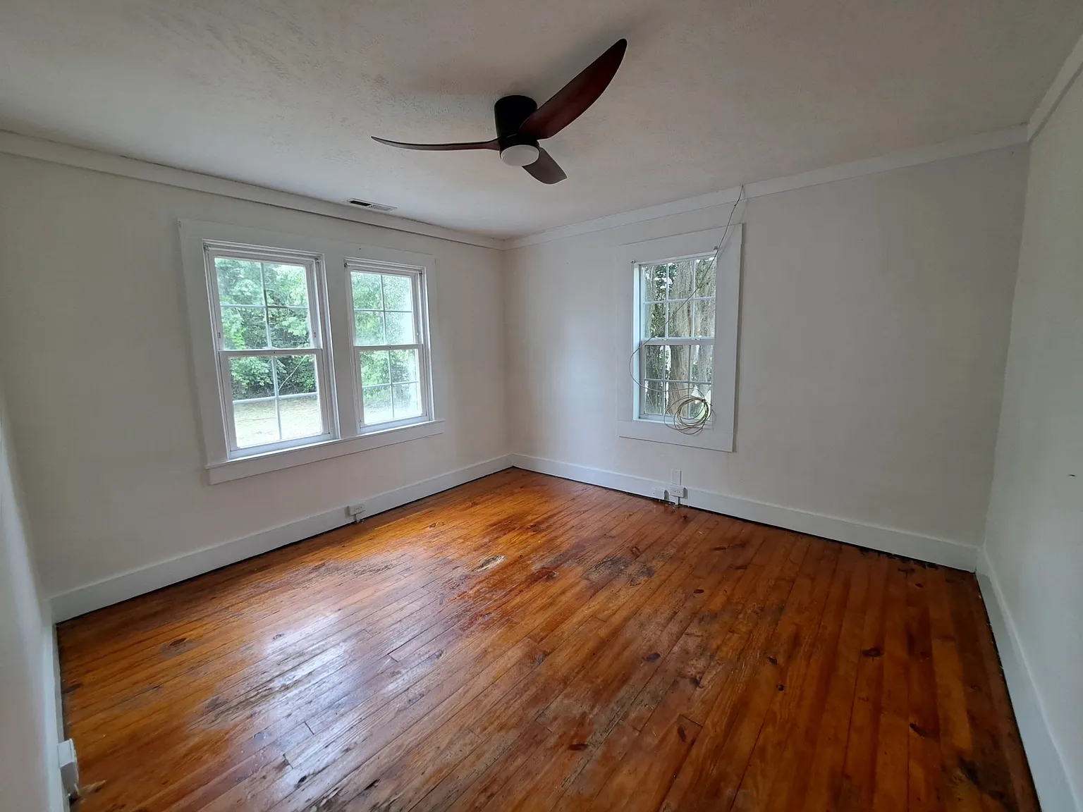 4 bed, 2300 sqft, $2,750 — Photo 4