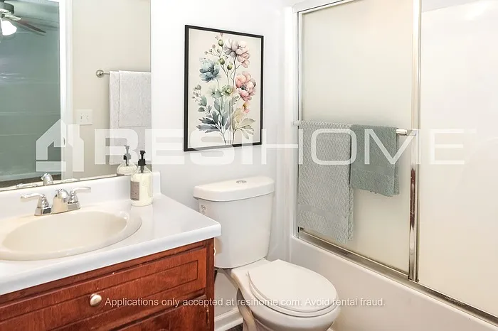 113 Castleridge Dr — Photo 10