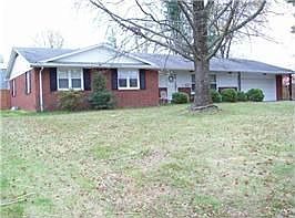 2nd image of 2451 Janet Dr
