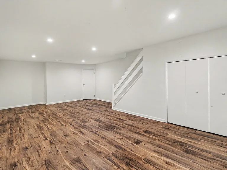 204 Cheswold Ct — Photo 10