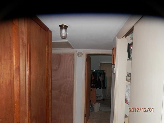 3rd image of 1914 Clay Ave