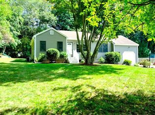 90 Acton Rd, Chelmsford, MA 01824