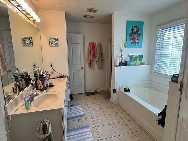 237 Wiltshire Dr — Photo 16