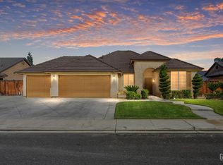 10814 Gustavo Ct, Bakersfield, CA 93312
