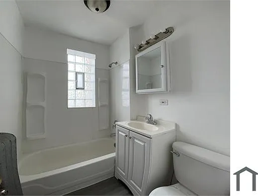 6150 S Langley Ave #1 — Photo 6