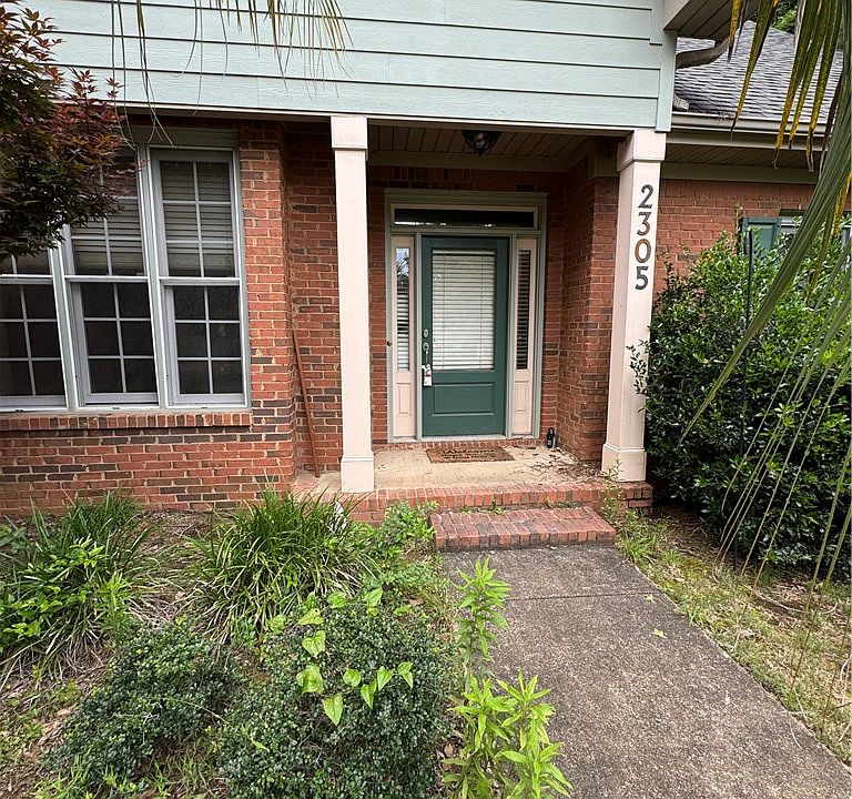 2nd image of 2305 Riverwood Dr