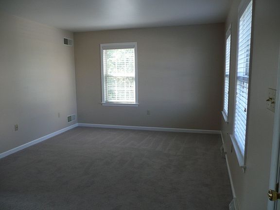 1st Floor Family Room