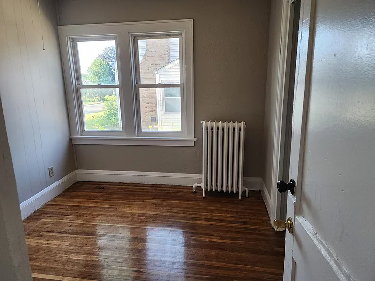 4219 7th St NE — Photo 15