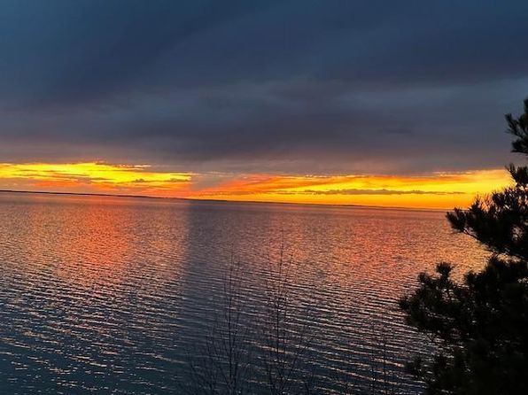 17041 S Highbanks Rd NE, Deer River, MN 56636