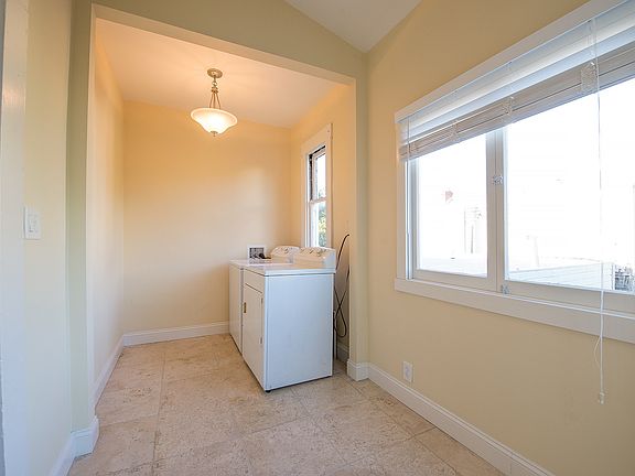 5th image of 1419 Dolores St