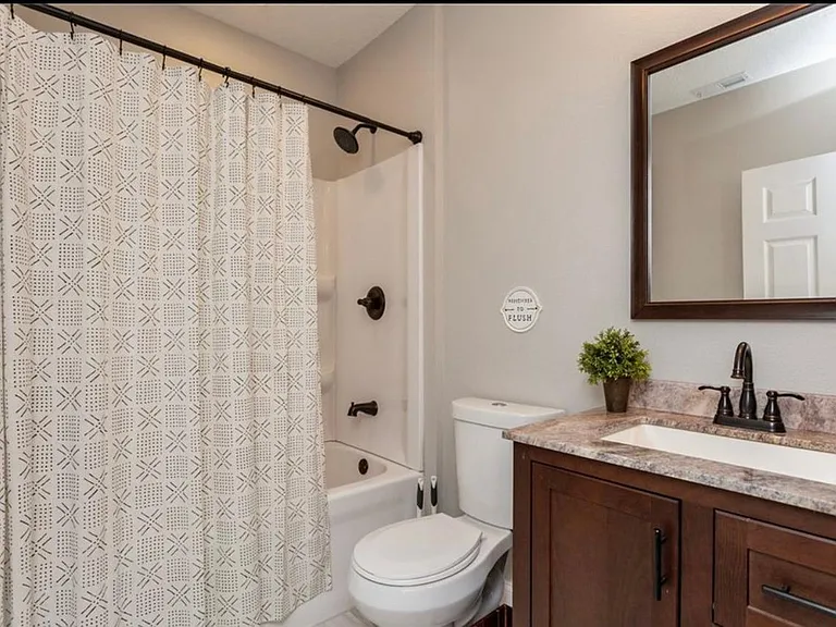 16800 Prairie Dr — Photo 23