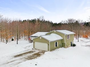 9090 Helen White Dr, Lake Ann, MI 49650