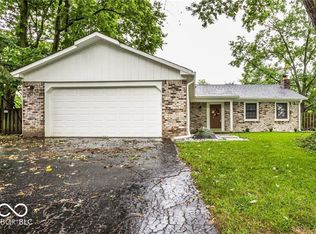 519 Colbarn Ct, Fishers, IN 46038