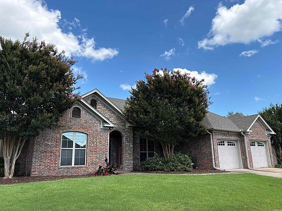 2nd image of 230 Chapel Creek Dr