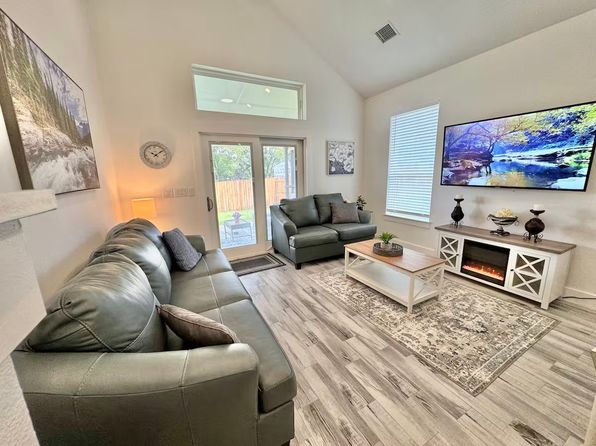 24814 House Mountain Rd #2