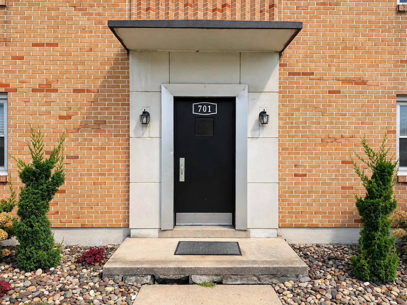 2 bed, 748 sqft, $1,195 — Photo 3
