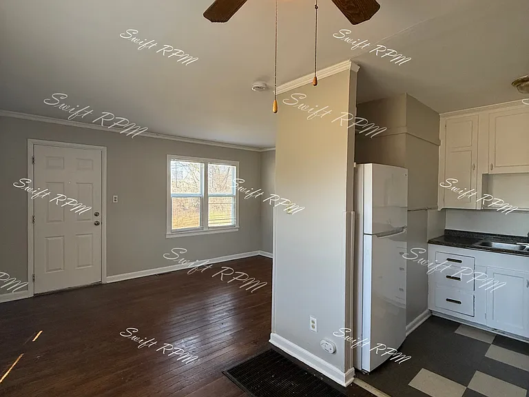 1147 Oakland Ave — Photo 5
