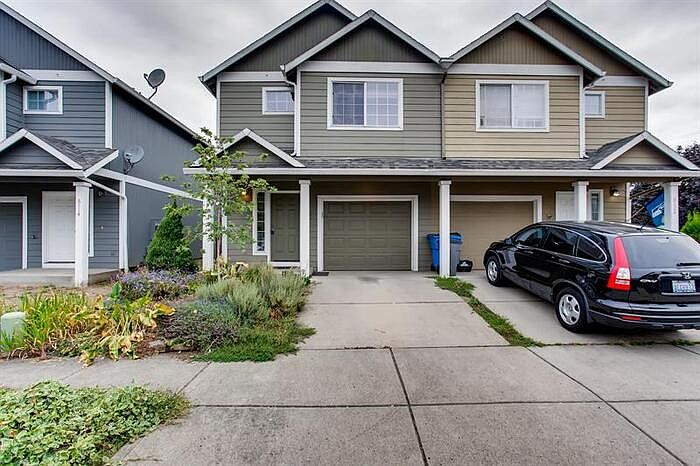 1st image of 6118 NE 33rd Cir