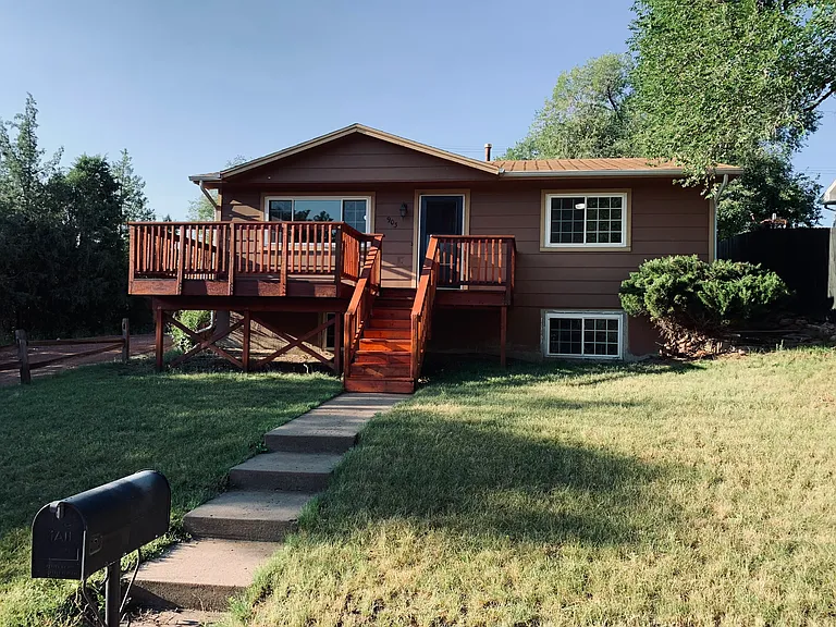 903 W Monroe St — Photo 1