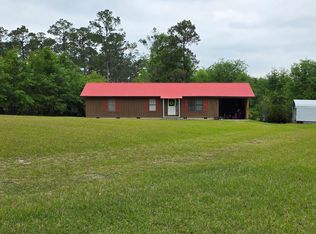 104 Hiawassee Rd, Fitzgerald, GA 31750