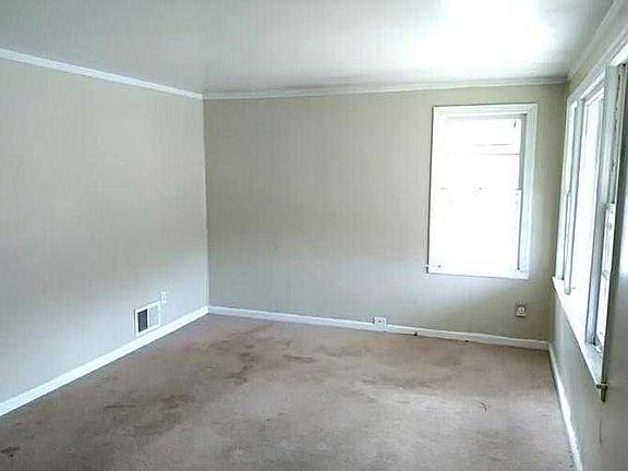 5th image of 2707 N 28th St