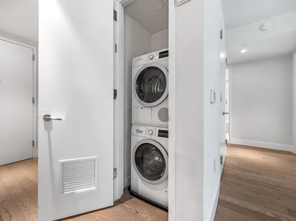 505 West 43rd Street image 23 of 30