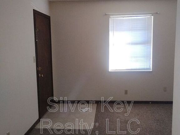 2nd image of 408 & 410 Oklahoma St Unit 1