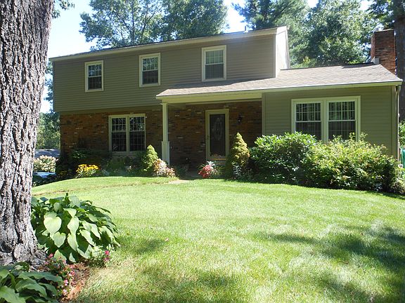 3rd image of 19 Nottingham Way S