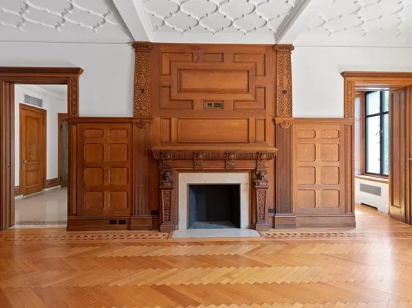 135 Central Park West image 5 of 7