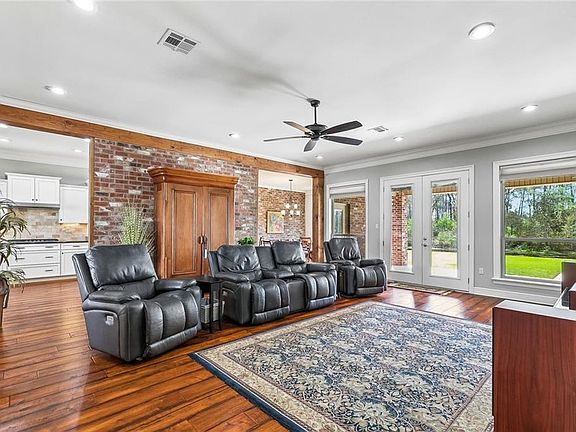 5th image of 637 Weston Way