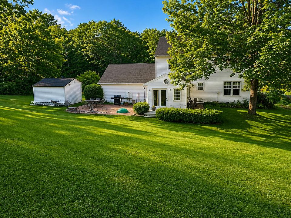 1st image of 9 Fairway Drive