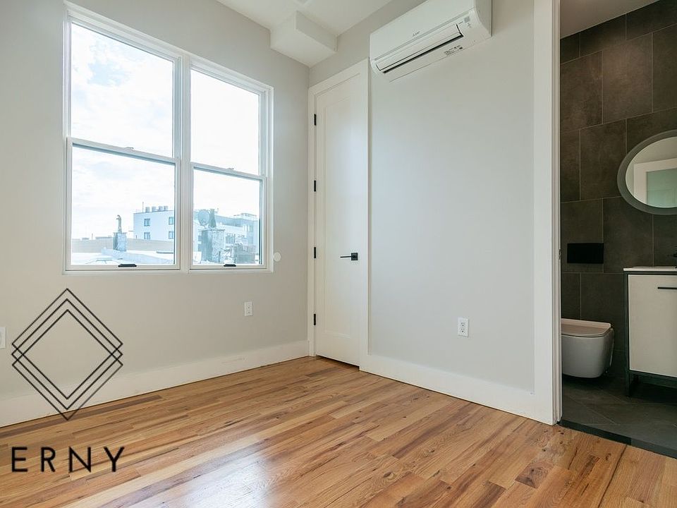 1st image of 48 Jefferson St #2R