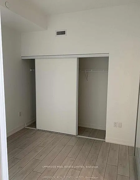 270 Dufferin St #501 — Photo 8