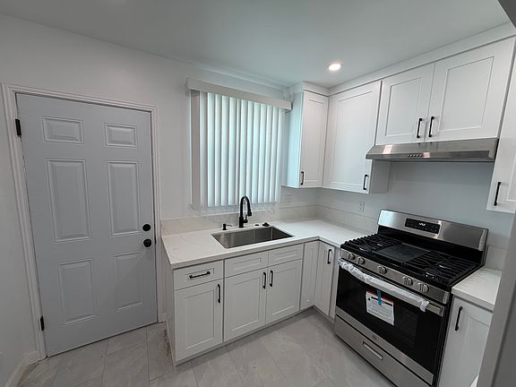 4th image of 122 Lukens Pl