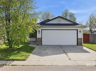 76 S Chase, Nampa, ID 83687