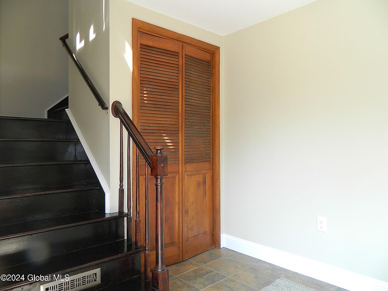 5th image of 1303 Schodack Valley Road