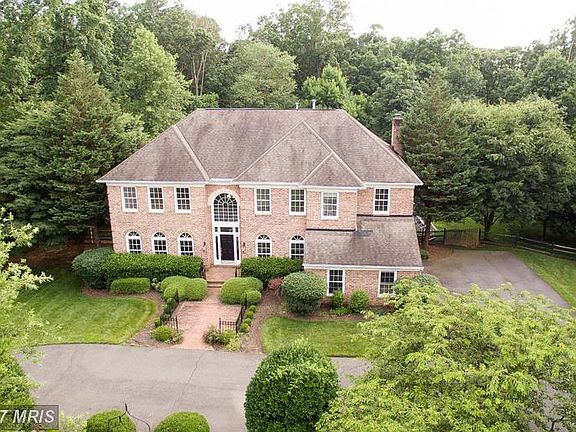2nd image of 624 Nalls Farm Way