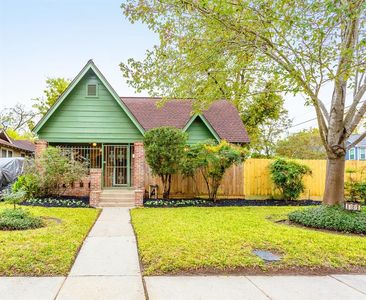 121 E 24th St, Houston, TX, 77008