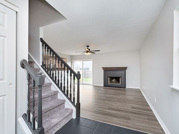 4th image of 7215 Wellwood Dr