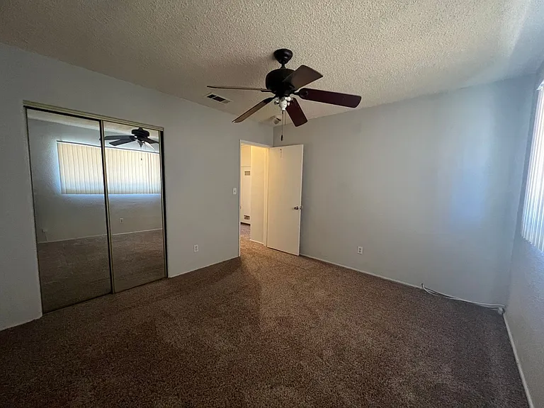 229 S Buena Vista St — Photo 19