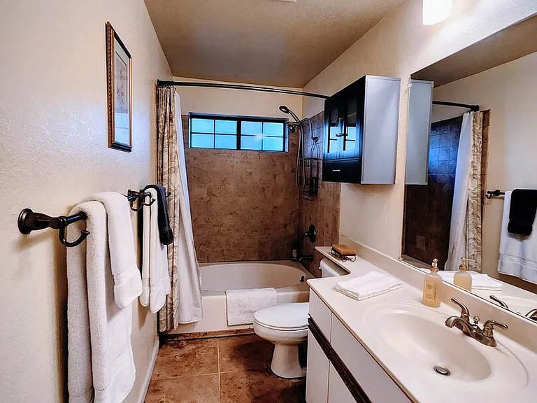 Chantel Ct — Photo 8