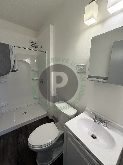 2002 Chesterland Ave #4 — Photo 8