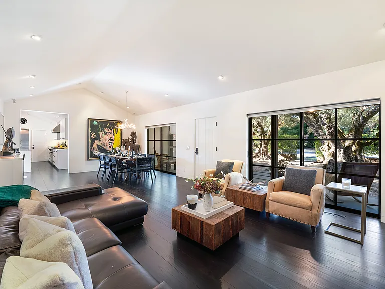 1811 Hillview Pl — Photo 11