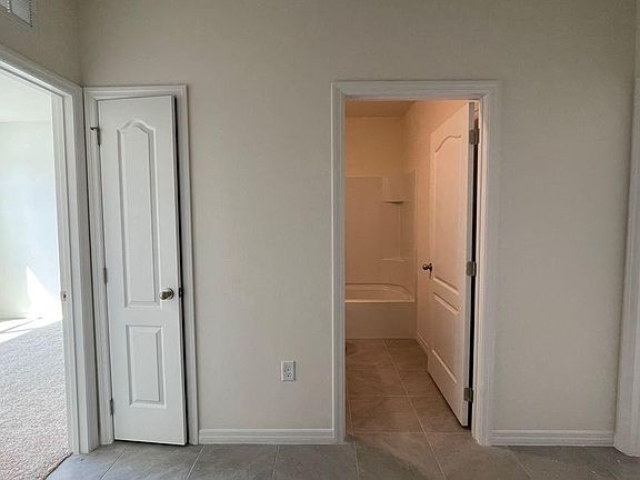 4th image of 2522 Sandy Creek Ln