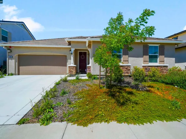 606 Periwinkle Dr, Vacaville, CA 95687