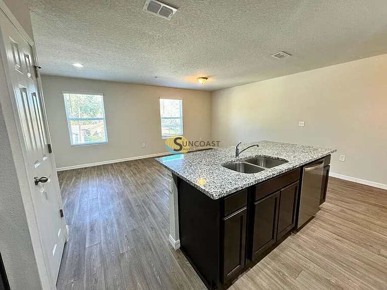 7632 Mailes Ct #7632102 — Photo 3