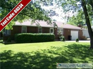 1407 S Pine St, Holden, MO 64040